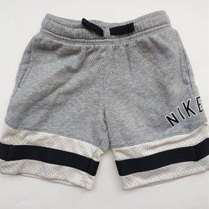 🛒3/$20 Nike Air Boy's Fleece Sweat Shorts XS/4
